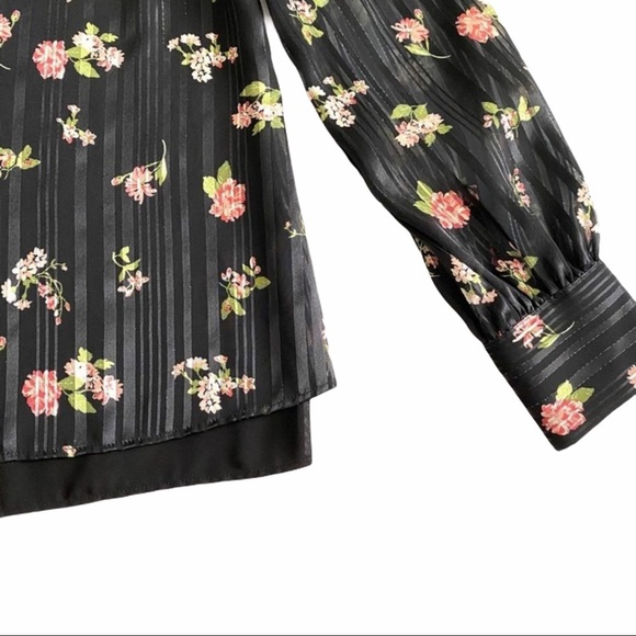 ModCloth Small Accentuated Ease Floral Blouse - Picture 8 of 16